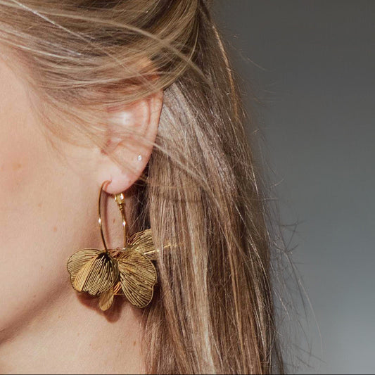 Ohrringe - golden petal hoops