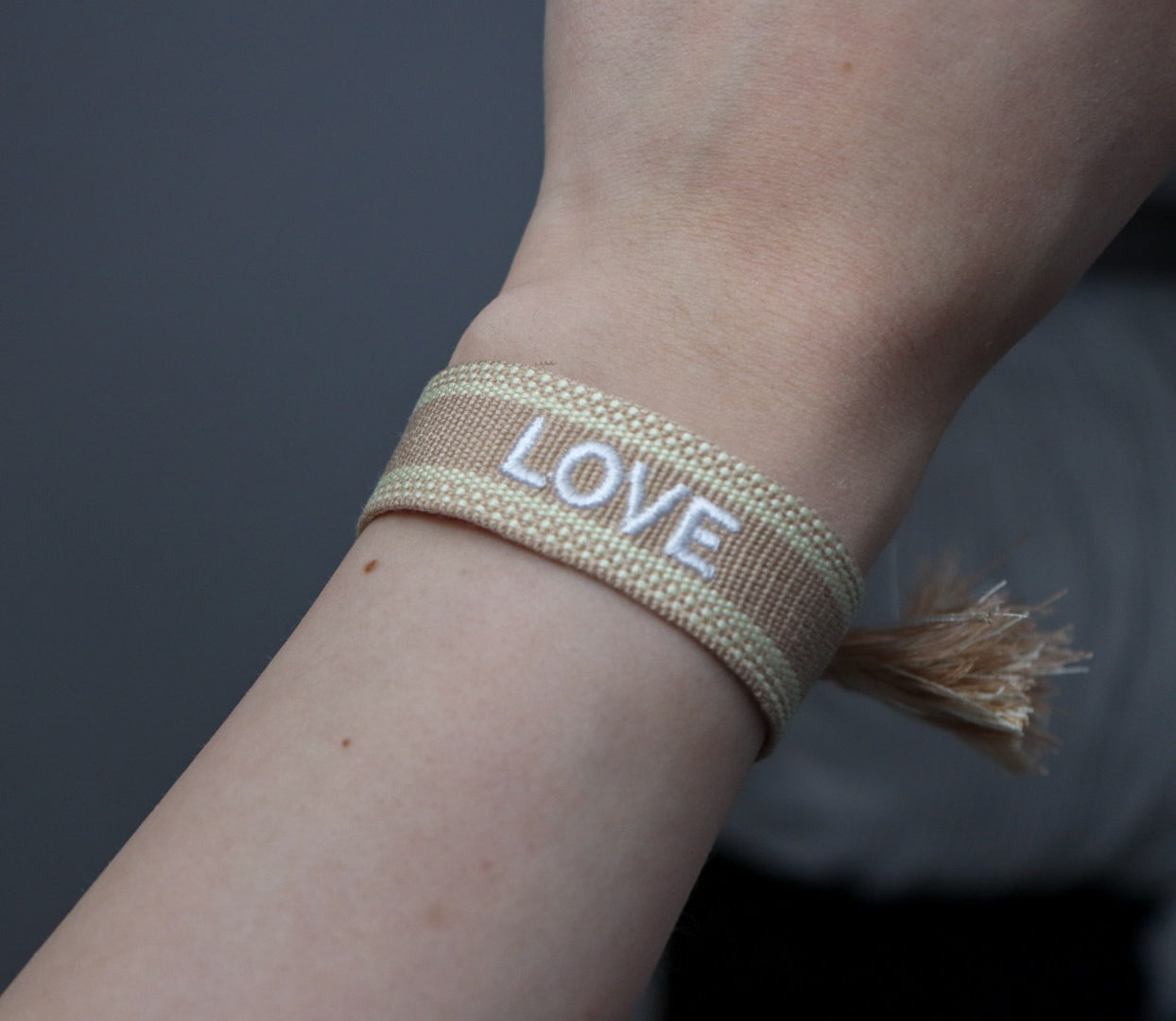 Statement Armband - Love