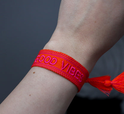 Statement Armband - Good Vibes