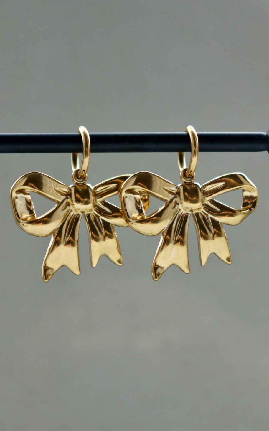 Ohrringe - golden bow hoops