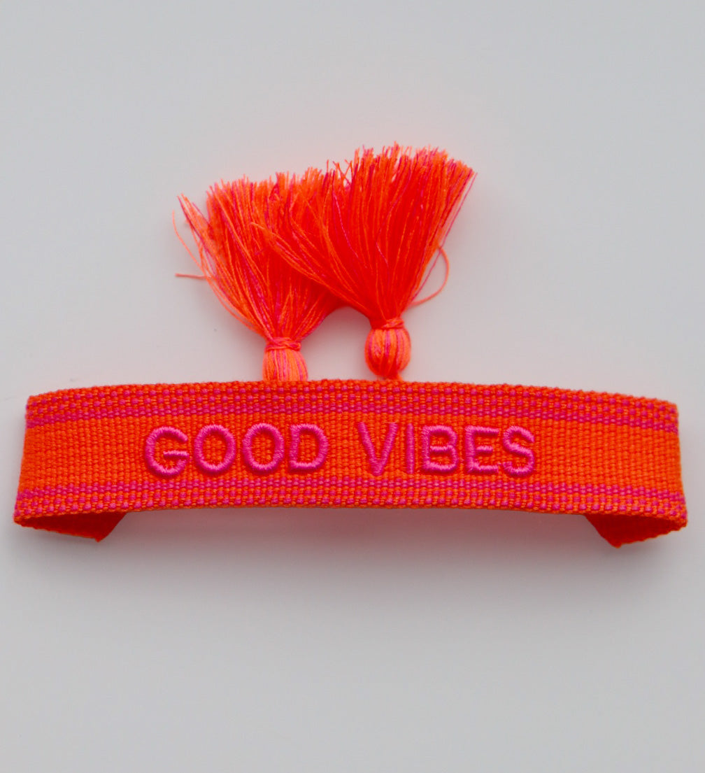 Statement Armband - Good Vibes