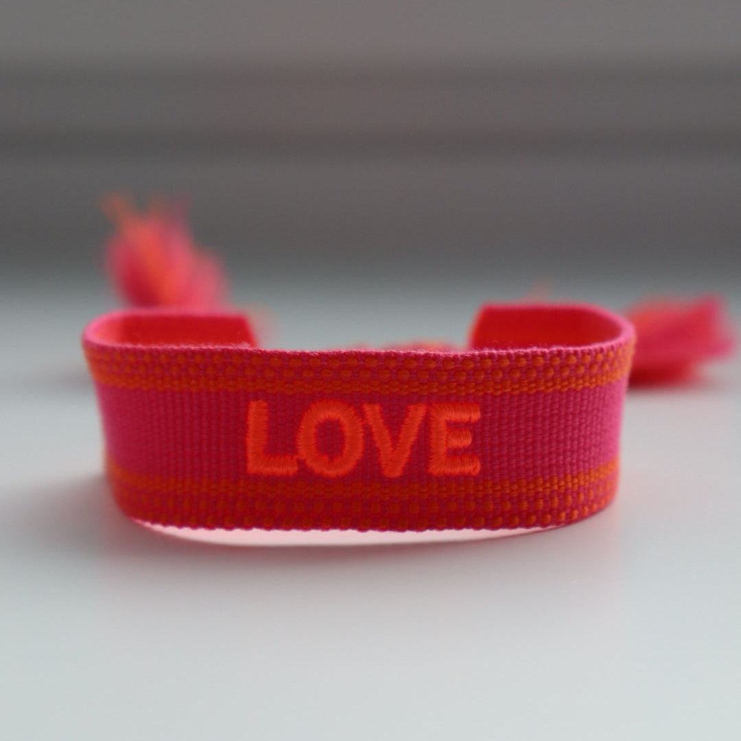 Statement Armband - Love